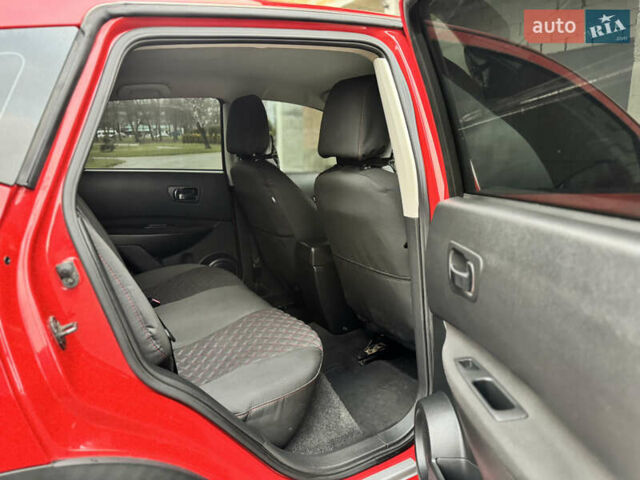 Красный Ниссан Кашкай, объемом двигателя 1.46 л и пробегом 228 тыс. км за 7400 $, фото 18 на Automoto.ua