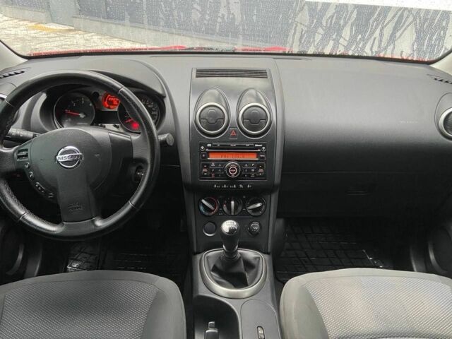 Красный Ниссан Кашкай, объемом двигателя 1.5 л и пробегом 264 тыс. км за 6780 $, фото 8 на Automoto.ua