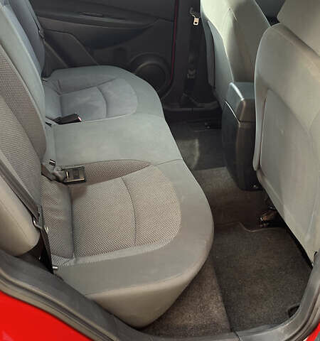 Красный Ниссан Кашкай, объемом двигателя 1.6 л и пробегом 197 тыс. км за 8600 $, фото 18 на Automoto.ua