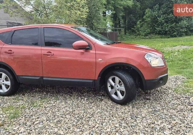 Красный Ниссан Кашкай, объемом двигателя 1.6 л и пробегом 217 тыс. км за 8300 $, фото 5 на Automoto.ua