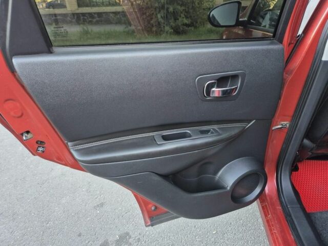 Красный Ниссан Кашкай, объемом двигателя 1.5 л и пробегом 215 тыс. км за 8700 $, фото 9 на Automoto.ua