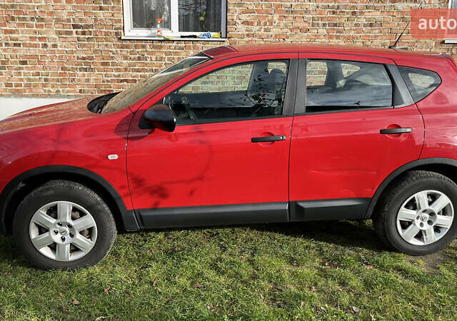 Красный Ниссан Кашкай, объемом двигателя 1.6 л и пробегом 197 тыс. км за 8600 $, фото 6 на Automoto.ua