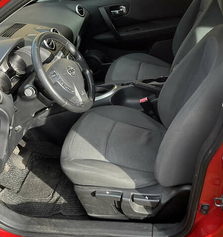 Красный Ниссан Кашкай, объемом двигателя 1.6 л и пробегом 197 тыс. км за 8600 $, фото 22 на Automoto.ua