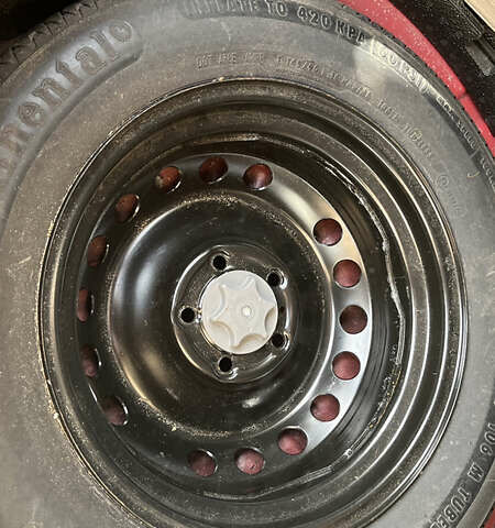 Красный Ниссан Кашкай, объемом двигателя 1.6 л и пробегом 197 тыс. км за 8600 $, фото 17 на Automoto.ua