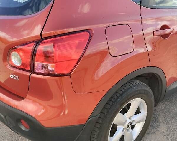 Червоний Ніссан Кашкай, об'ємом двигуна 1.5 л та пробігом 200 тис. км за 9000 $, фото 6 на Automoto.ua
