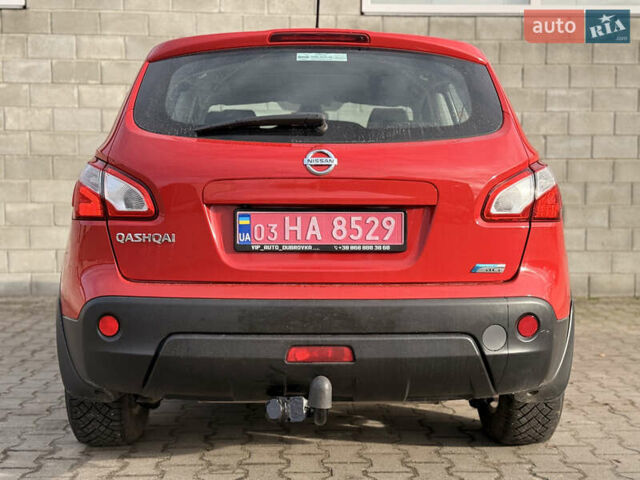 Красный Ниссан Кашкай, объемом двигателя 1.5 л и пробегом 150 тыс. км за 9999 $, фото 54 на Automoto.ua