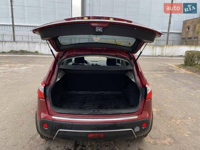 Красный Ниссан Кашкай, объемом двигателя 2 л и пробегом 202 тыс. км за 11350 $, фото 8 на Automoto.ua