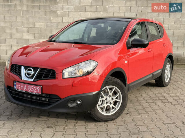 Красный Ниссан Кашкай, объемом двигателя 1.5 л и пробегом 150 тыс. км за 9999 $, фото 8 на Automoto.ua
