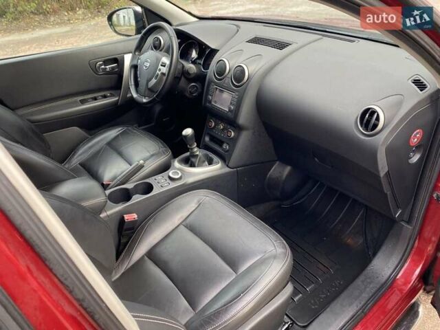 Красный Ниссан Кашкай, объемом двигателя 2 л и пробегом 202 тыс. км за 11350 $, фото 12 на Automoto.ua