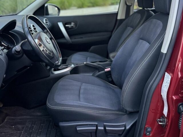 Красный Ниссан Кашкай, объемом двигателя 1.5 л и пробегом 241 тыс. км за 9600 $, фото 6 на Automoto.ua