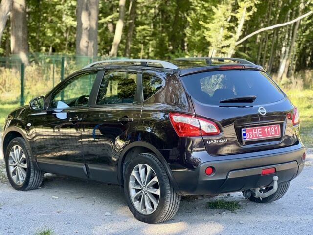 Червоний Ніссан Кашкай, об'ємом двигуна 2 л та пробігом 228 тис. км за 11599 $, фото 3 на Automoto.ua