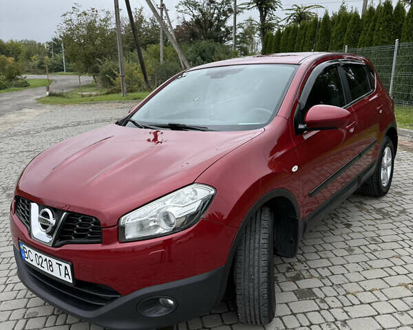 Червоний Ніссан Кашкай, об'ємом двигуна 2 л та пробігом 138 тис. км за 11500 $, фото 3 на Automoto.ua