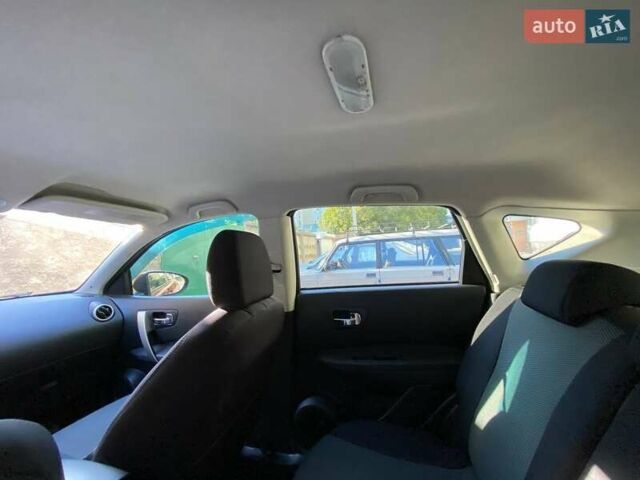 Красный Ниссан Кашкай, объемом двигателя 2 л и пробегом 185 тыс. км за 10600 $, фото 11 на Automoto.ua