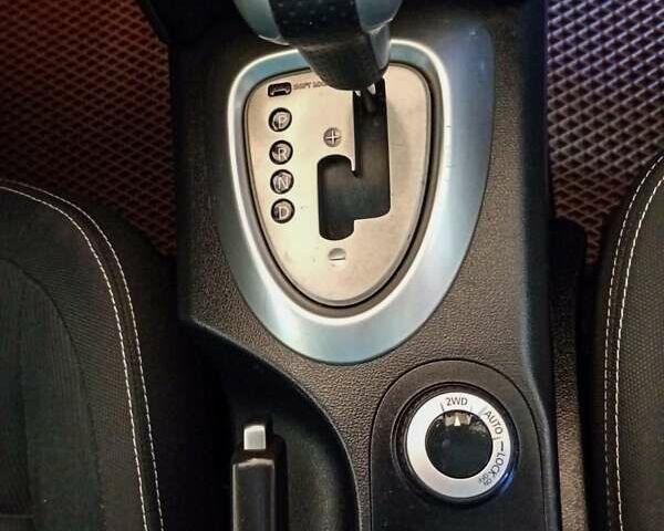 Красный Ниссан Кашкай, объемом двигателя 2 л и пробегом 115 тыс. км за 11700 $, фото 29 на Automoto.ua