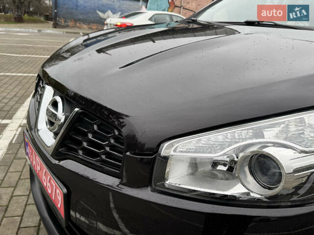 Красный Ниссан Кашкай, объемом двигателя 1.6 л и пробегом 163 тыс. км за 9950 $, фото 12 на Automoto.ua