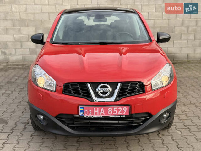 Красный Ниссан Кашкай, объемом двигателя 1.5 л и пробегом 150 тыс. км за 9999 $, фото 35 на Automoto.ua
