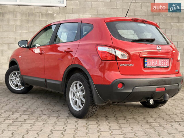 Красный Ниссан Кашкай, объемом двигателя 1.5 л и пробегом 150 тыс. км за 9999 $, фото 43 на Automoto.ua