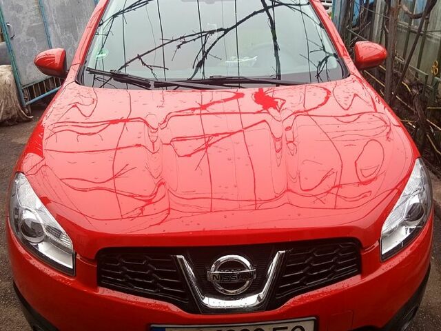 Красный Ниссан Кашкай, объемом двигателя 1.6 л и пробегом 0 тыс. км за 10000 $, фото 1 на Automoto.ua