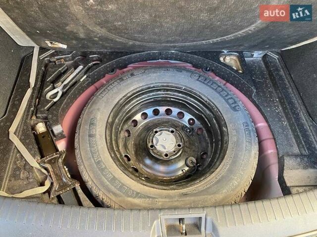 Красный Ниссан Кашкай, объемом двигателя 2 л и пробегом 185 тыс. км за 10600 $, фото 9 на Automoto.ua