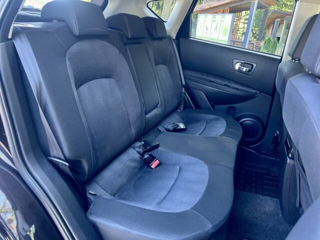 Червоний Ніссан Кашкай, об'ємом двигуна 2 л та пробігом 228 тис. км за 11599 $, фото 5 на Automoto.ua