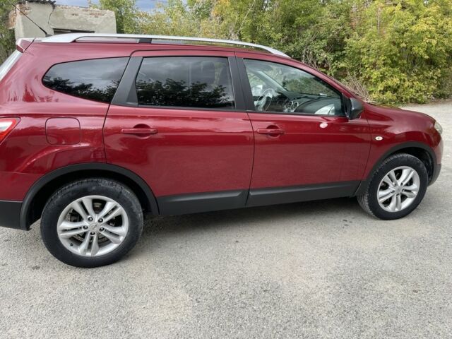 Червоний Ніссан Кашкай, об'ємом двигуна 1.5 л та пробігом 225 тис. км за 9999 $, фото 3 на Automoto.ua