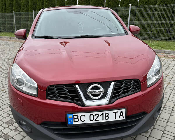 Червоний Ніссан Кашкай, об'ємом двигуна 2 л та пробігом 138 тис. км за 11500 $, фото 2 на Automoto.ua