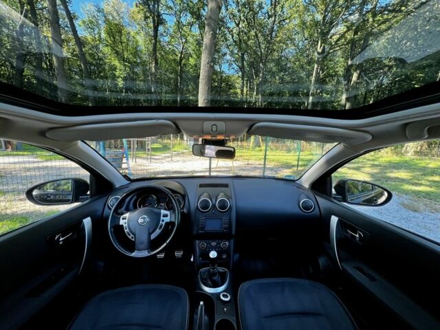 Червоний Ніссан Кашкай, об'ємом двигуна 2 л та пробігом 228 тис. км за 11599 $, фото 6 на Automoto.ua