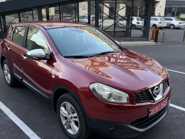 Красный Ниссан Кашкай, объемом двигателя 1.5 л и пробегом 242 тыс. км за 9600 $, фото 2 на Automoto.ua