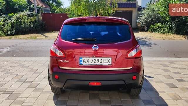 Красный Ниссан Кашкай, объемом двигателя 2 л и пробегом 190 тыс. км за 9700 $, фото 26 на Automoto.ua