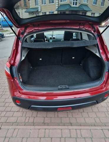 Червоний Ніссан Кашкай, об'ємом двигуна 1.46 л та пробігом 223 тис. км за 11800 $, фото 5 на Automoto.ua