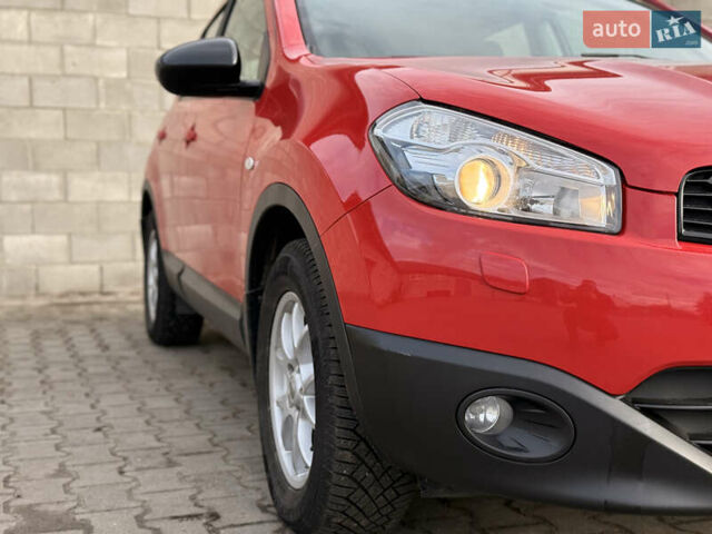 Красный Ниссан Кашкай, объемом двигателя 1.5 л и пробегом 150 тыс. км за 9999 $, фото 31 на Automoto.ua