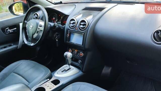 Красный Ниссан Кашкай, объемом двигателя 2 л и пробегом 190 тыс. км за 9700 $, фото 33 на Automoto.ua