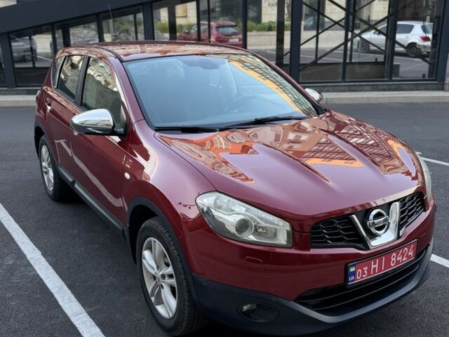 Красный Ниссан Кашкай, объемом двигателя 1.5 л и пробегом 241 тыс. км за 9600 $, фото 2 на Automoto.ua