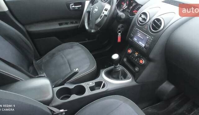 Красный Ниссан Кашкай, объемом двигателя 1.5 л и пробегом 225 тыс. км за 9498 $, фото 12 на Automoto.ua