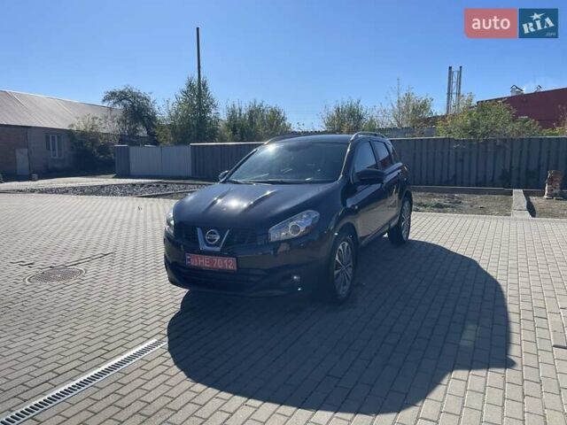 Красный Ниссан Кашкай, объемом двигателя 1.5 л и пробегом 202 тыс. км за 10500 $, фото 1 на Automoto.ua