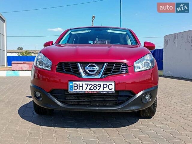 Красный Ниссан Кашкай, объемом двигателя 2 л и пробегом 115 тыс. км за 11700 $, фото 10 на Automoto.ua