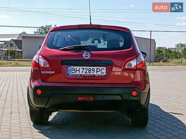 Красный Ниссан Кашкай, объемом двигателя 2 л и пробегом 115 тыс. км за 11700 $, фото 22 на Automoto.ua