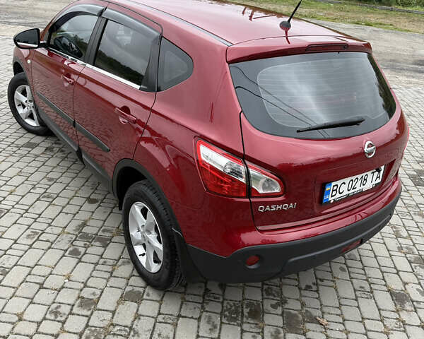 Червоний Ніссан Кашкай, об'ємом двигуна 2 л та пробігом 138 тис. км за 11500 $, фото 12 на Automoto.ua