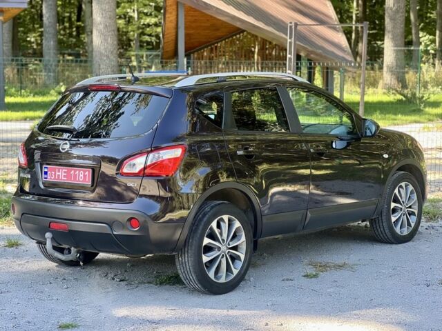 Червоний Ніссан Кашкай, об'ємом двигуна 2 л та пробігом 228 тис. км за 11599 $, фото 2 на Automoto.ua