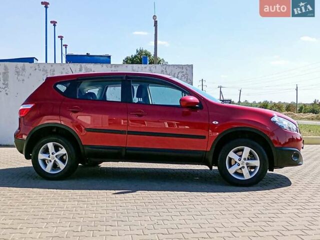 Красный Ниссан Кашкай, объемом двигателя 2 л и пробегом 115 тыс. км за 11700 $, фото 11 на Automoto.ua