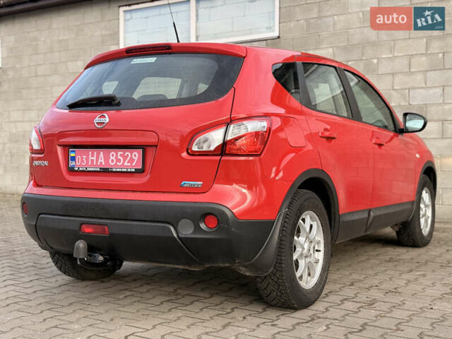 Красный Ниссан Кашкай, объемом двигателя 1.5 л и пробегом 150 тыс. км за 9999 $, фото 38 на Automoto.ua