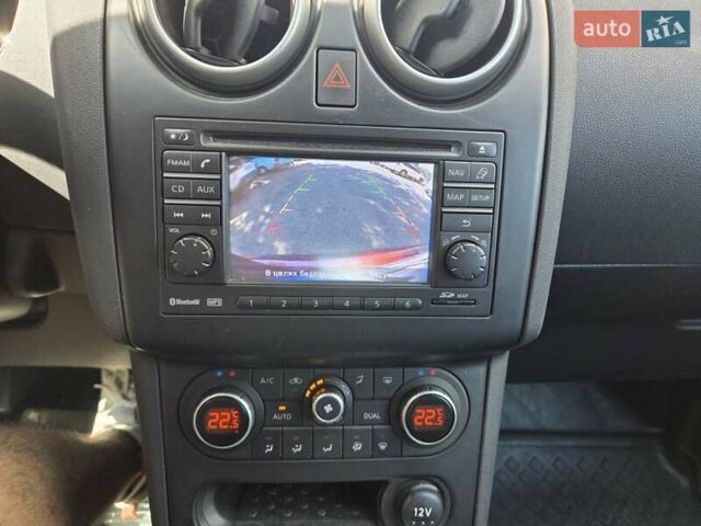 Красный Ниссан Кашкай, объемом двигателя 2 л и пробегом 108 тыс. км за 9800 $, фото 9 на Automoto.ua