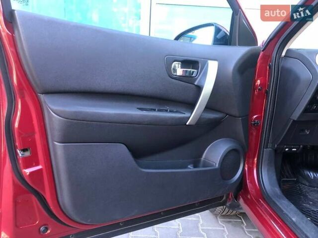 Червоний Ніссан Кашкай, об'ємом двигуна 2 л та пробігом 107 тис. км за 10000 $, фото 7 на Automoto.ua
