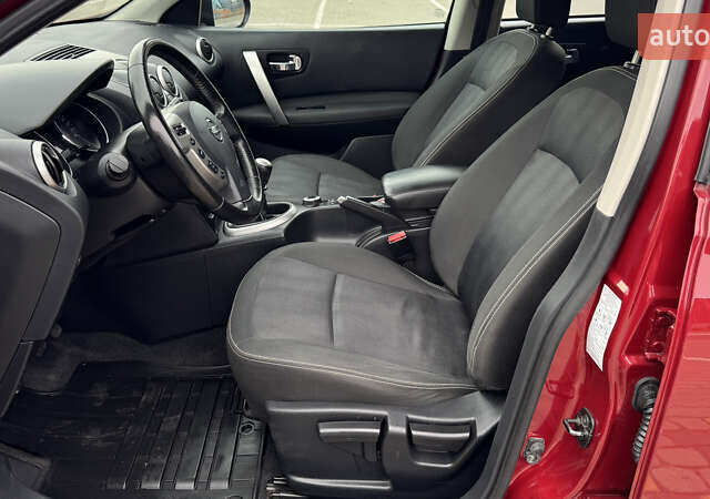 Красный Ниссан Кашкай, объемом двигателя 2 л и пробегом 238 тыс. км за 9650 $, фото 17 на Automoto.ua