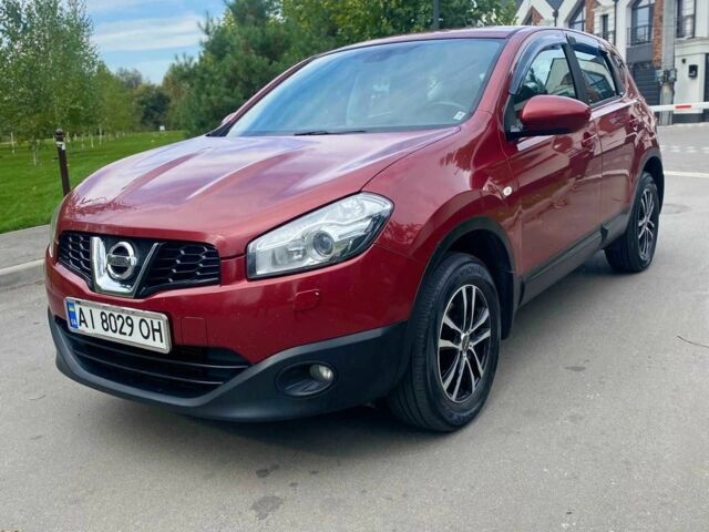 Красный Ниссан Кашкай, объемом двигателя 1.5 л и пробегом 225 тыс. км за 9800 $, фото 2 на Automoto.ua