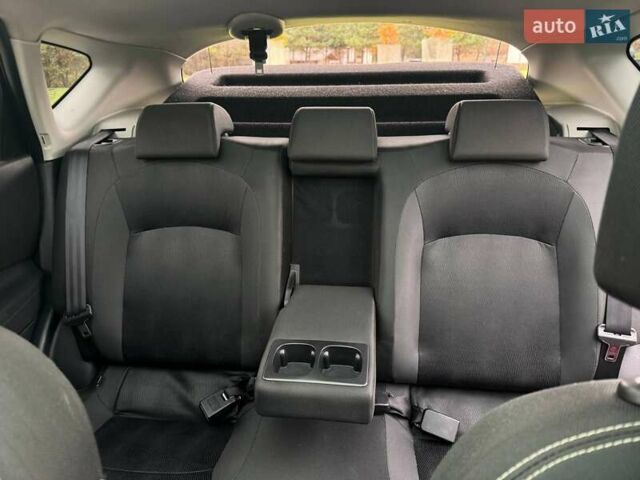 Красный Ниссан Кашкай, объемом двигателя 2 л и пробегом 117 тыс. км за 11100 $, фото 13 на Automoto.ua