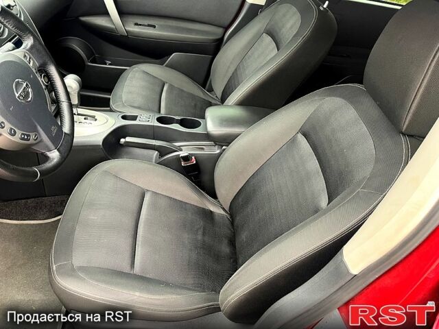 Красный Ниссан Кашкай, объемом двигателя 2 л и пробегом 61 тыс. км за 11400 $, фото 13 на Automoto.ua