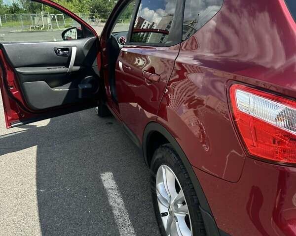 Червоний Ніссан Кашкай, об'ємом двигуна 2 л та пробігом 300 тис. км за 10800 $, фото 21 на Automoto.ua