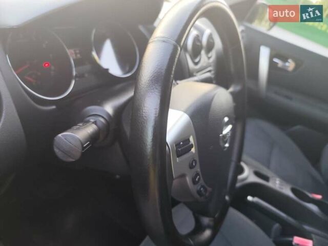 Червоний Ніссан Кашкай, об'ємом двигуна 1.6 л та пробігом 221 тис. км за 9850 $, фото 36 на Automoto.ua