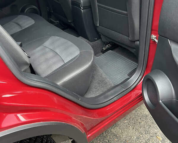 Червоний Ніссан Кашкай, об'ємом двигуна 2 л та пробігом 82 тис. км за 12499 $, фото 19 на Automoto.ua